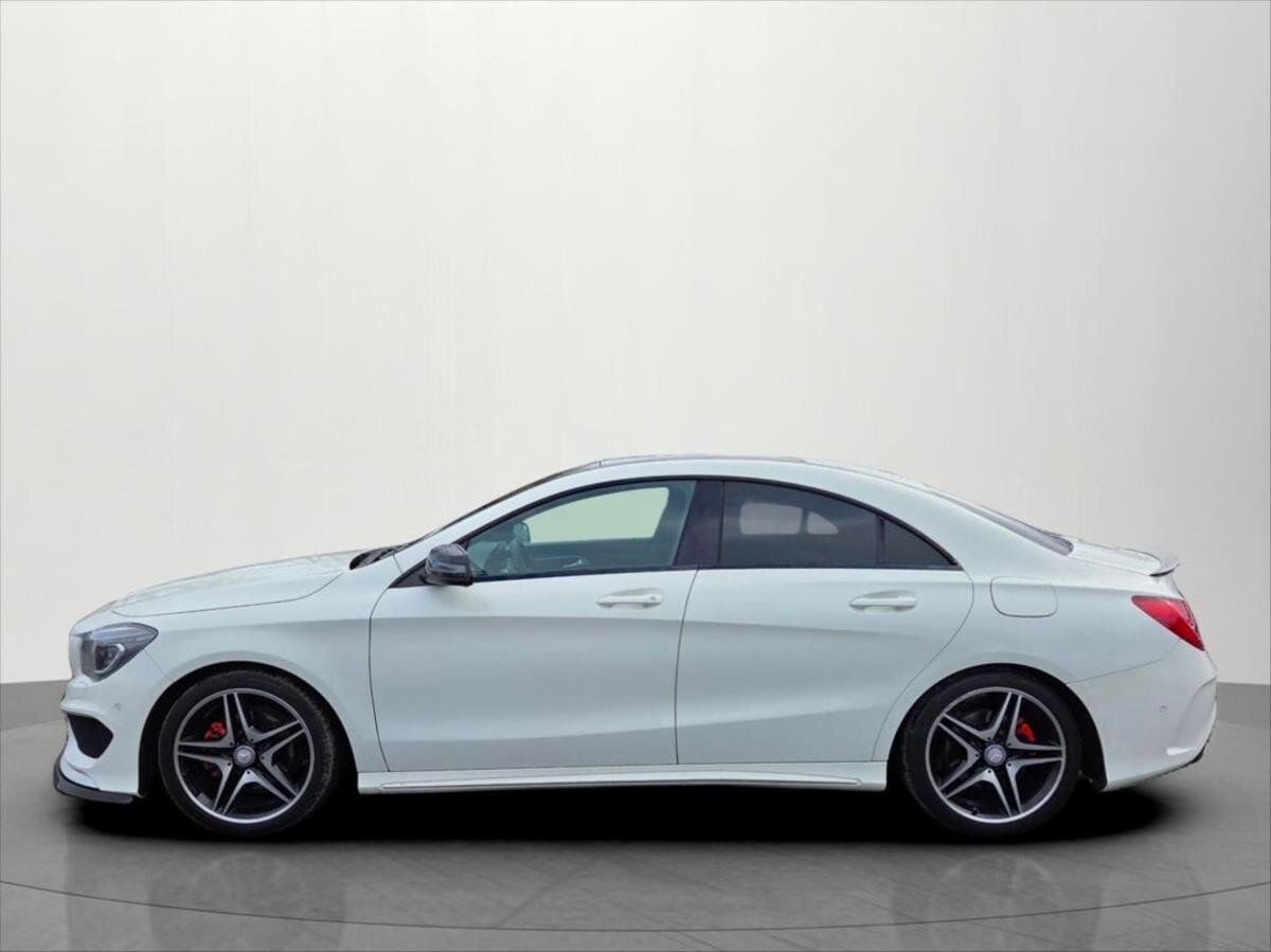 Mercedes-Benz CLA Sedan 1,8 l 100 kw