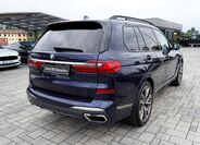 BMW X7 6