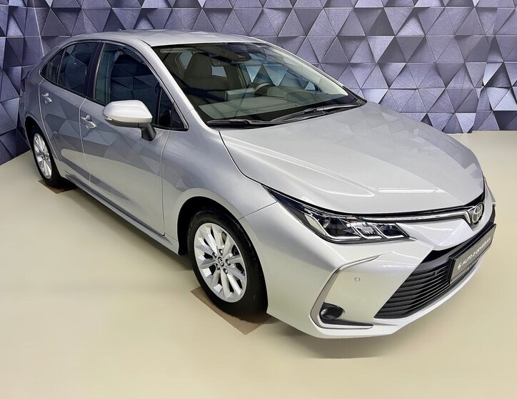 Toyota Corolla Sedan 1,5 l 92 kw