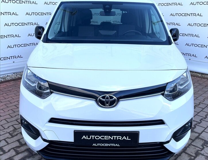 Toyota ProAce City Verso MPV 1,2 l 81 kw