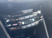 Peugeot 2008 SUV / Terénní 1,2 l 81 kw