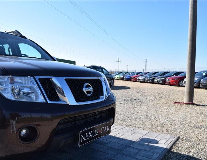Nissan Navara Pick-up 3,0 l 170 kw