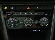 Volkswagen T-Roc SUV / Terénní 1,5 l 110 kw