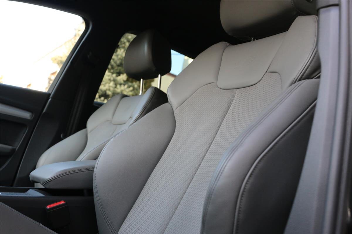 Audi Q5 SUV 2,0 l 150 kw