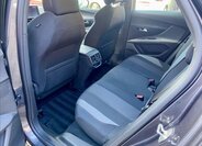 Peugeot 3008 SUV 1,2 l 96 kw