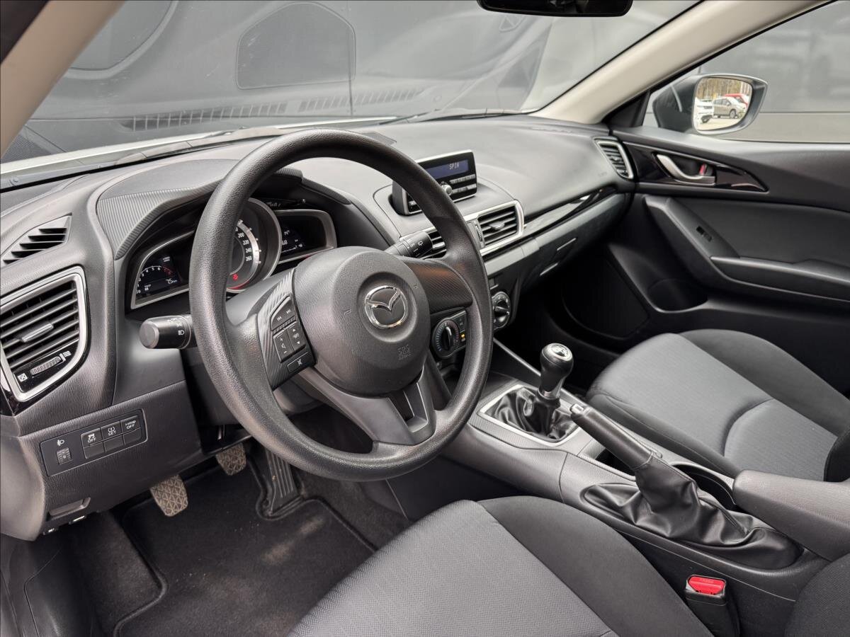 Mazda 3 Hatchback 1,5 l 74 kw