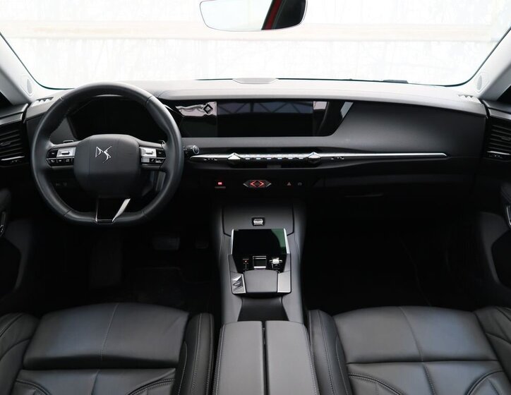 DS Automobiles DS4 Hatchback 1,6 l 132 kw