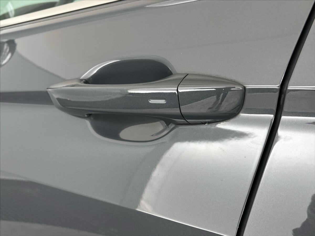 Volkswagen Tiguan SUV / Terénní 1,4 l 110 kw