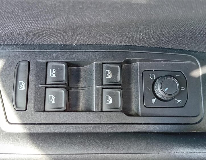 Volkswagen T-Roc Hatchback 999,0 81 kw