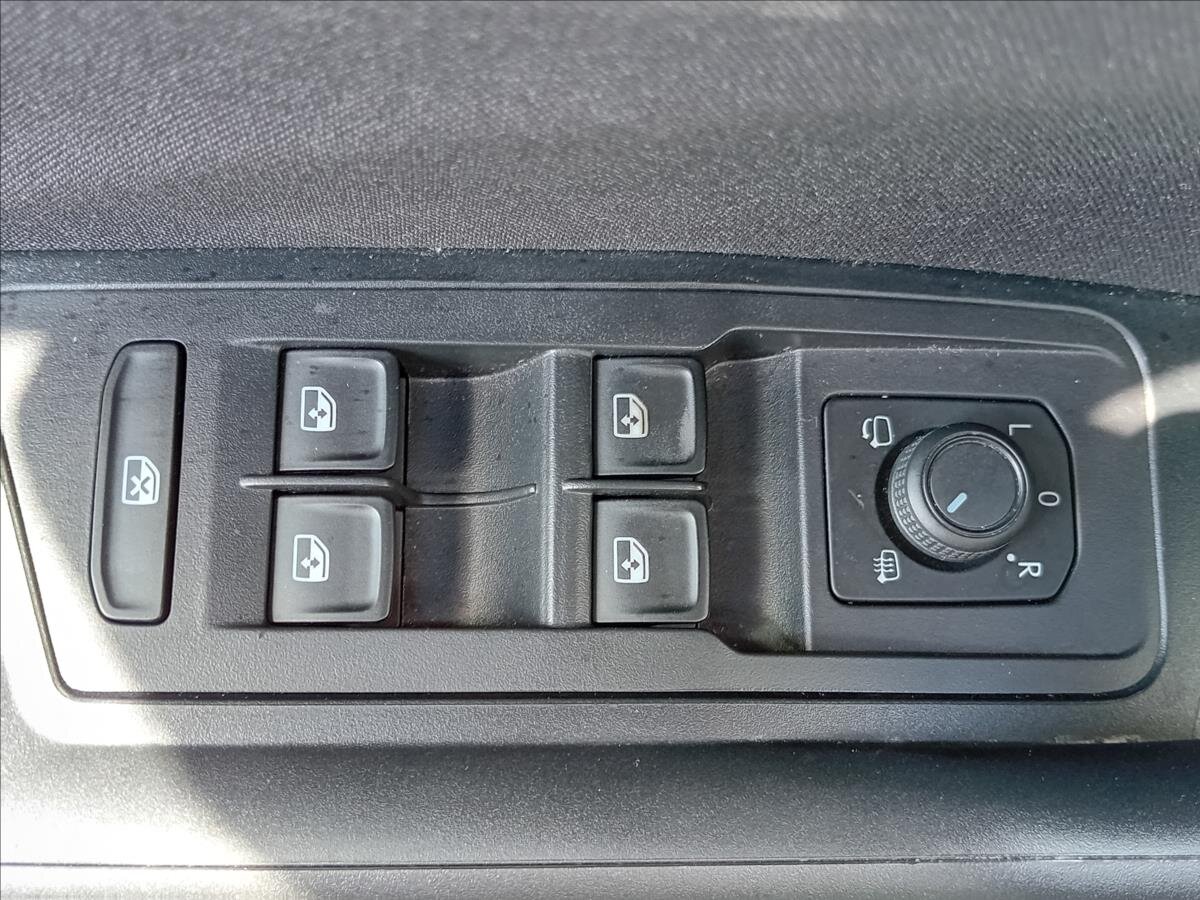 Volkswagen T-Roc Hatchback 999,0 81 kw