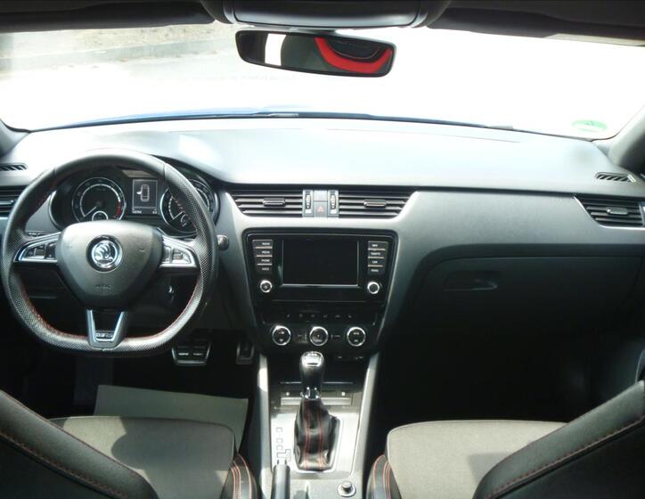 Škoda Octavia 16