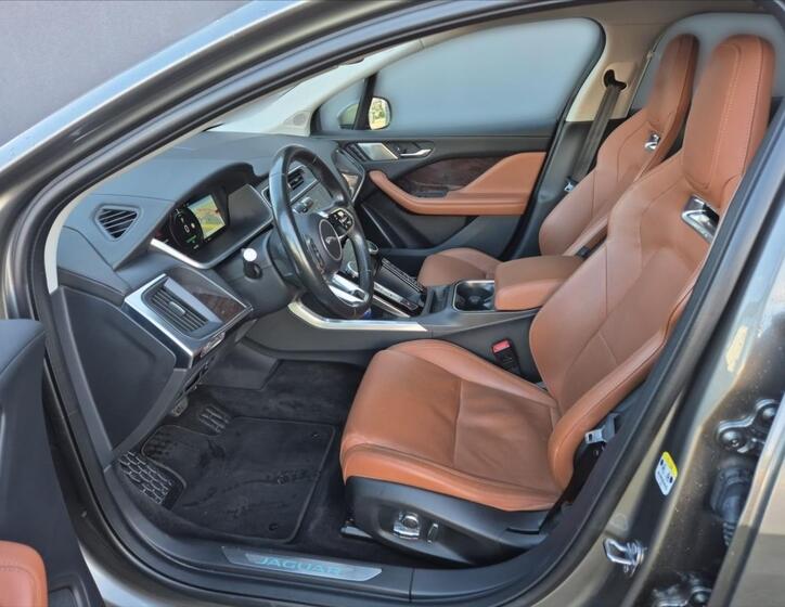 Jaguar I-Pace 7