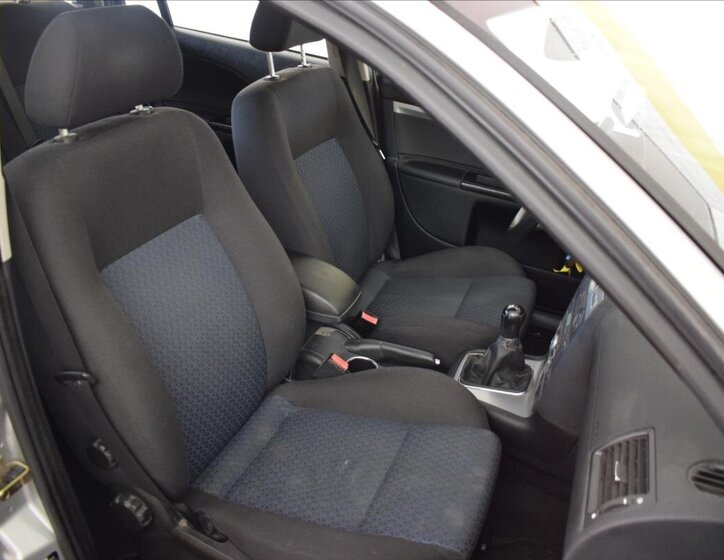 Ford Mondeo Kombi 1,8 l 92 kw