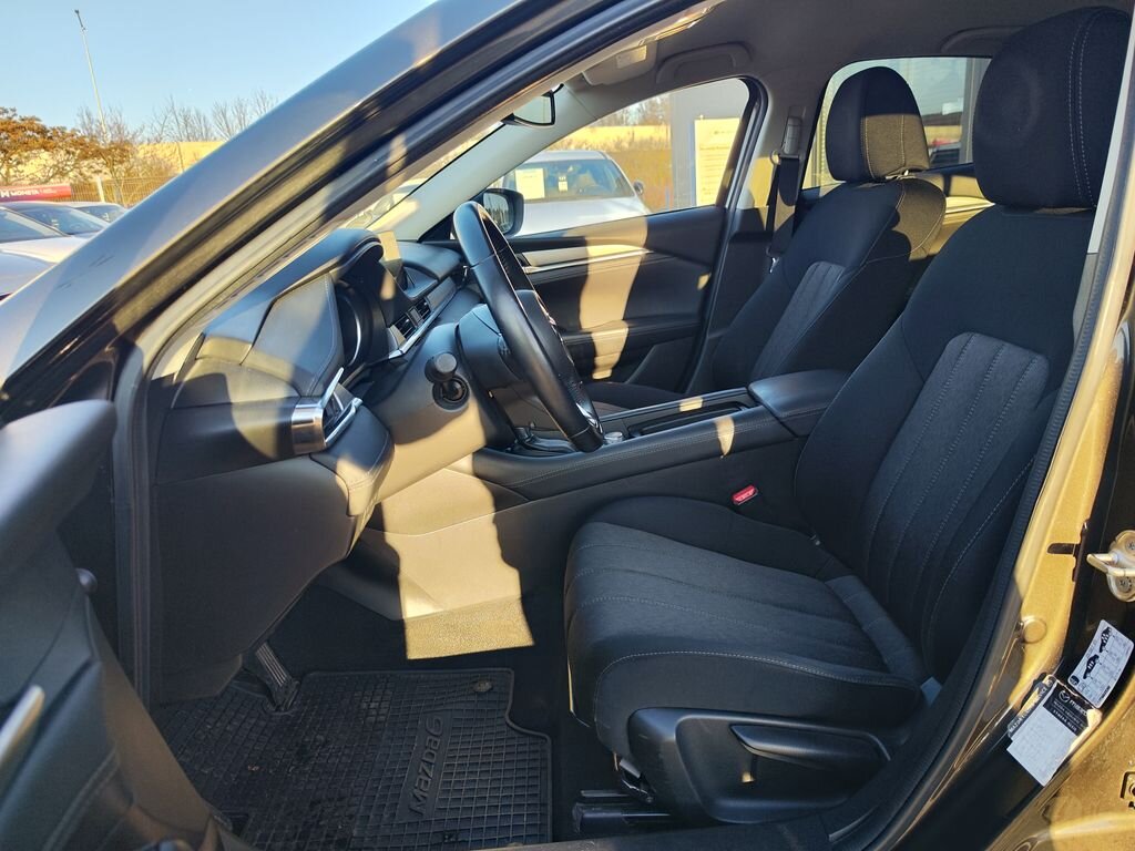 Mazda 6 Sedan 2,0 l 121 kw