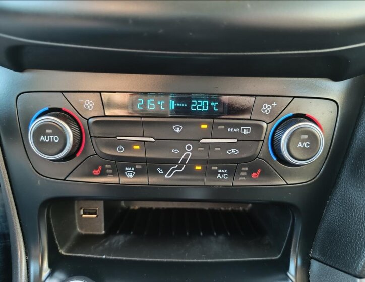 Ford Focus Kombi 1,5 l 88 kw