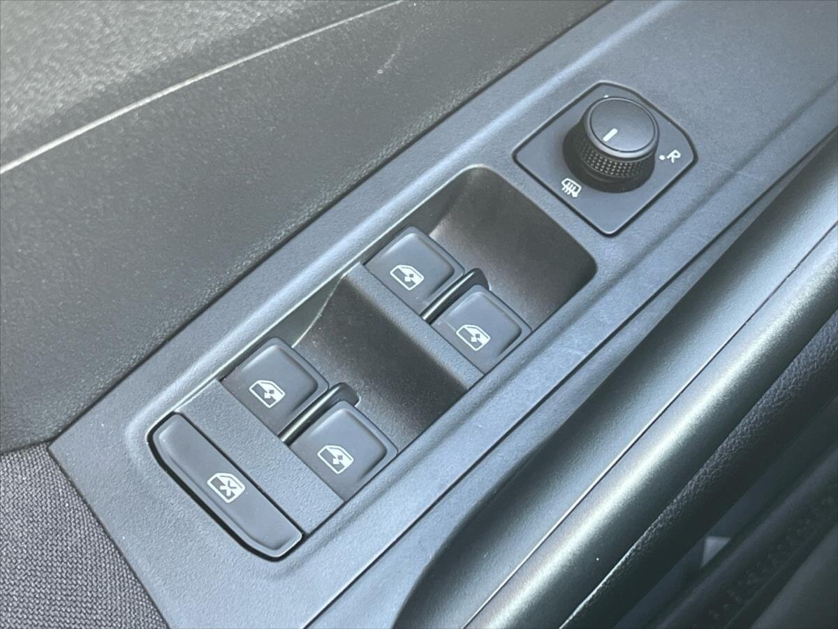 Škoda Fabia Hatchback 999,0 59 kw