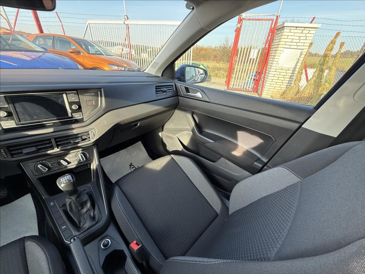 Volkswagen Polo Hatchback 999,0 70 kw