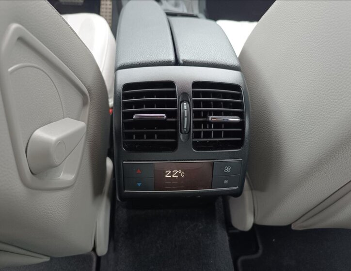 Mercedes-Benz Třídy C Kombi 2,1 l 150 kw