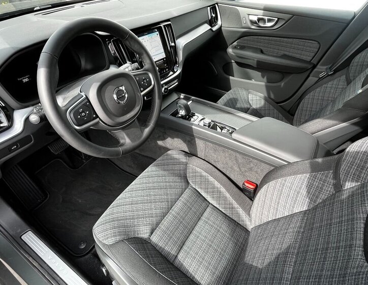 Volvo V60 Kombi 2,0 l 145 kw