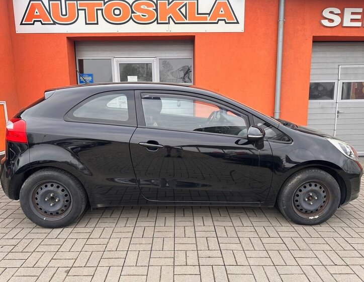 KIA Rio Hatchback 1,1 l 55 kw