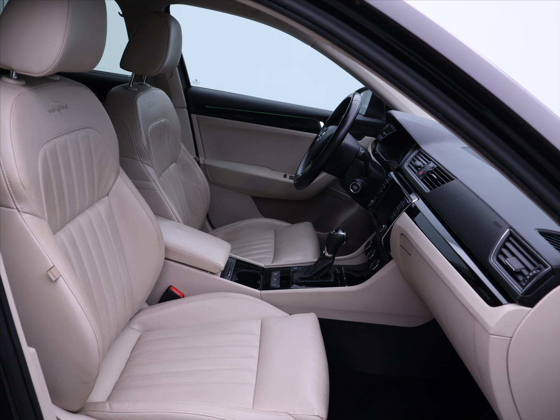 Škoda Superb Kombi 2,0 l 140 kw