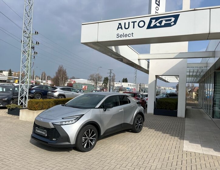 Toyota C-HR SUV / Terénní 2,0 l 112 kw