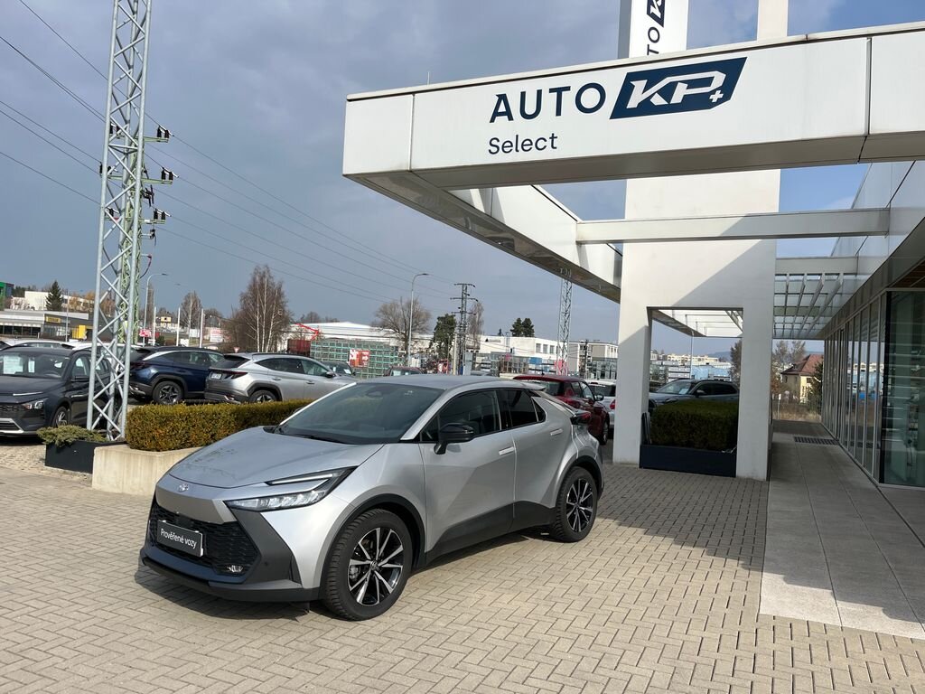 Toyota C-HR SUV / Terénní 2,0 l 112 kw