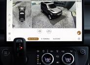 Land Rover Defender 21