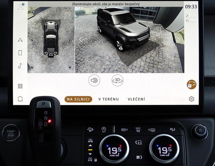 Land Rover Defender 21