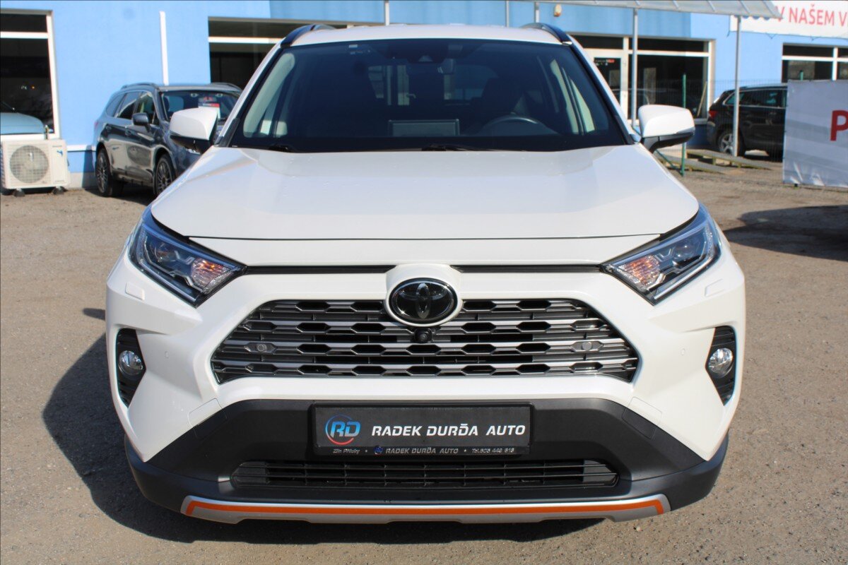 Toyota RAV4 SUV 2,0 l 129 kw