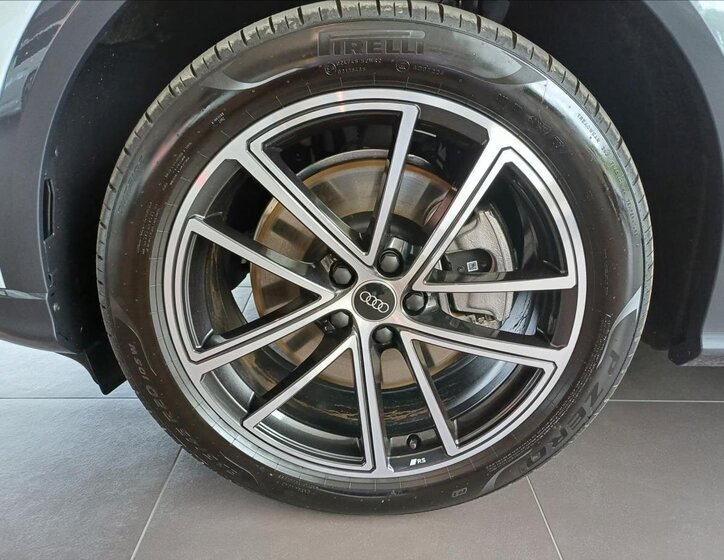 Audi Q5 SUV 2,0 l 150 kw