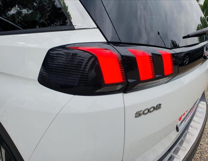 Peugeot 5008 SUV 2,0 l 110 kw