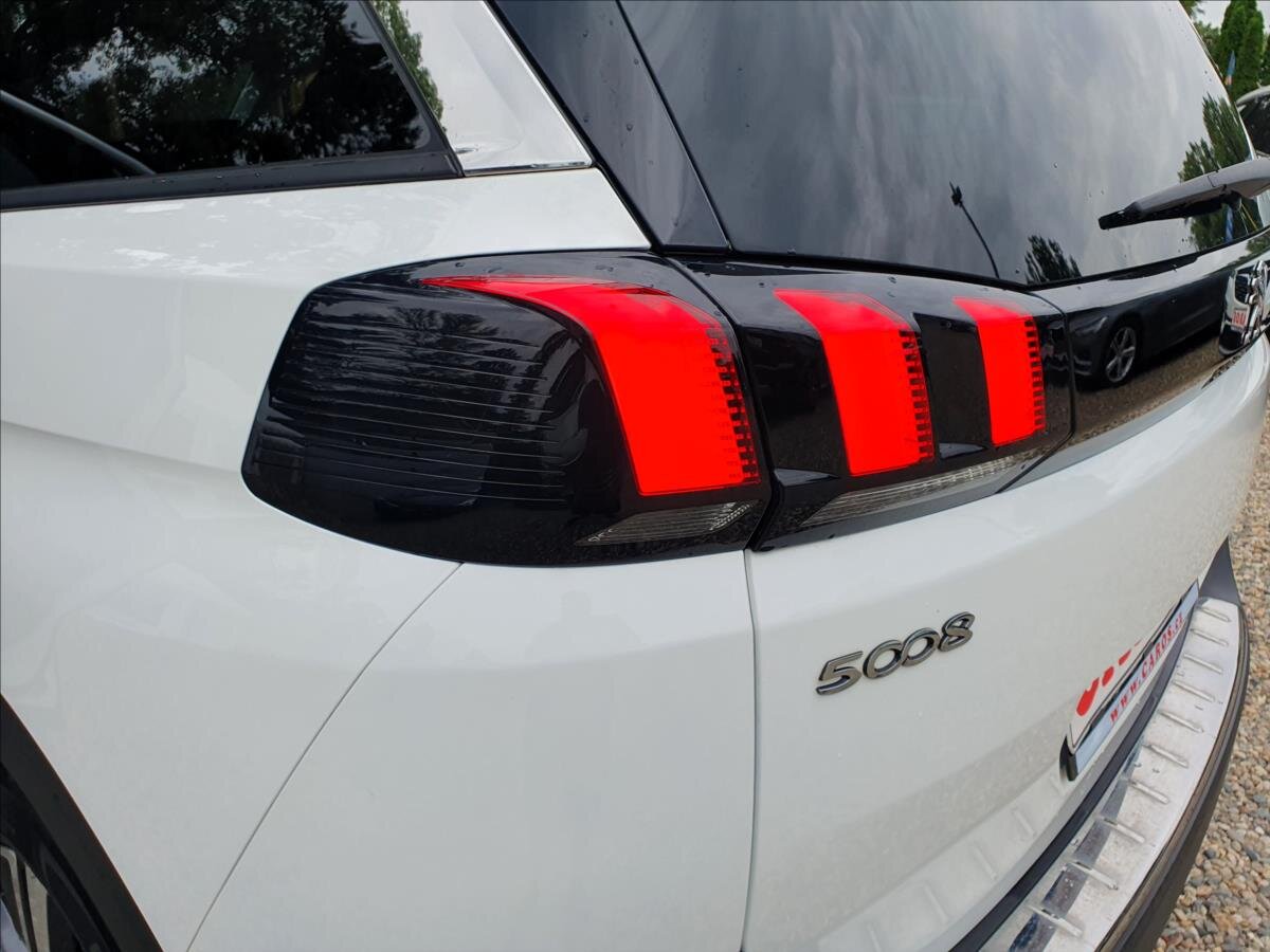 Peugeot 5008 SUV 2,0 l 110 kw
