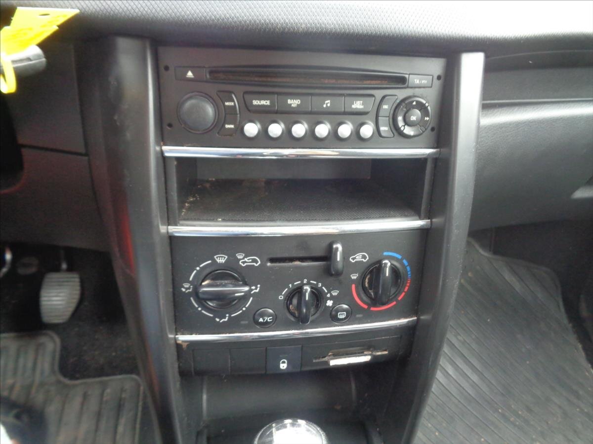 Peugeot 207 Hatchback 1,4 l 65 kw