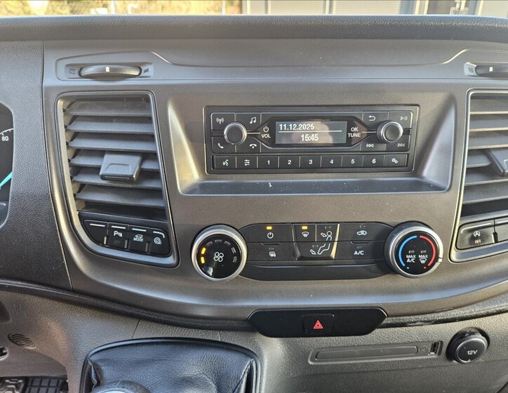 Ford Transit 12
