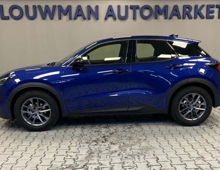 Lexus LBX SUV 1,5 l 100 kw