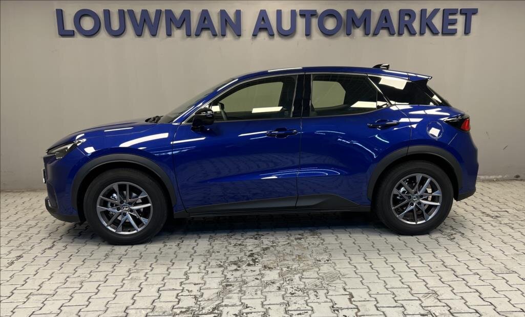 Lexus LBX SUV 1,5 l 100 kw