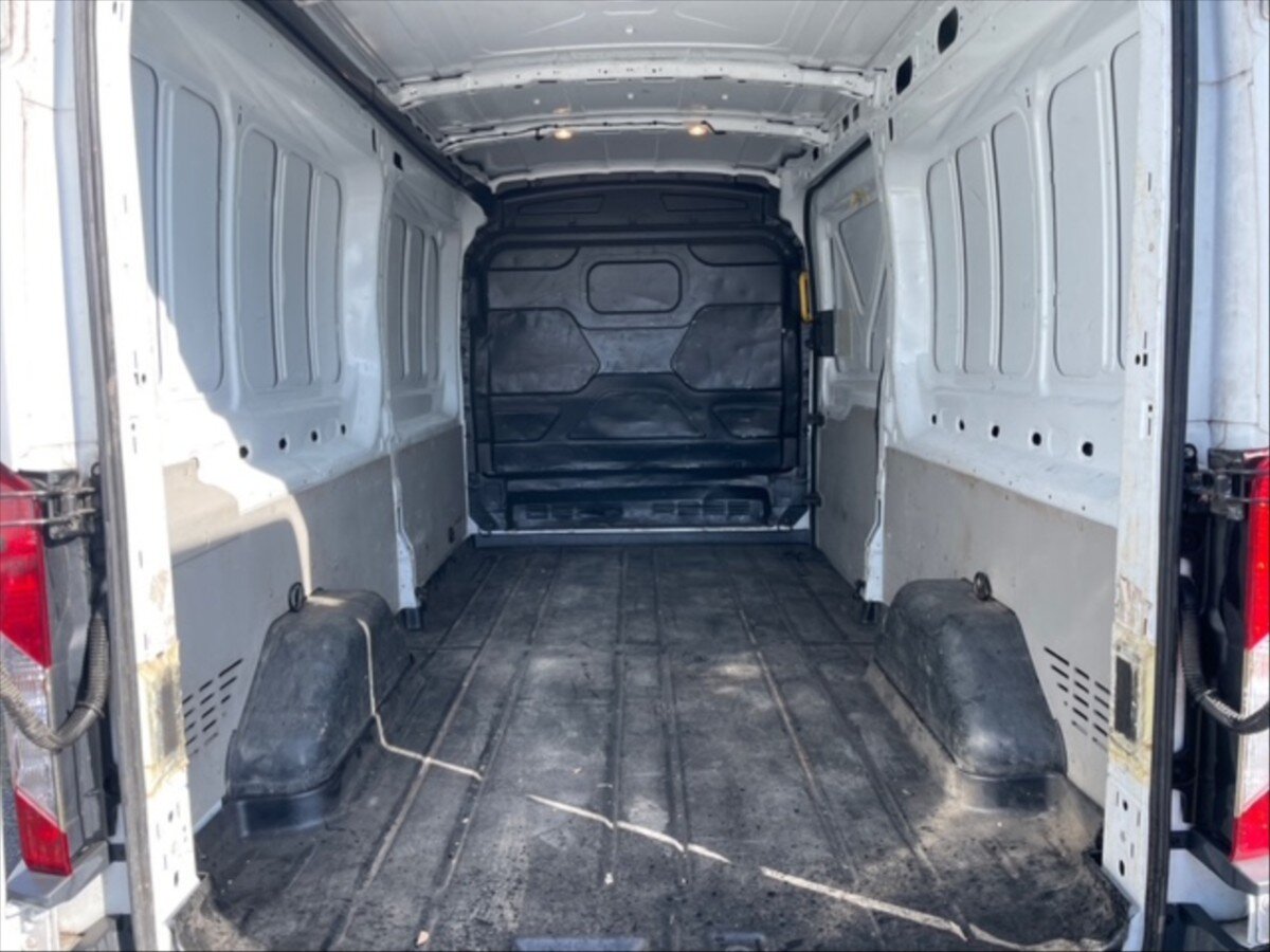 Ford Transit Skříň 2,0 l 77 kw