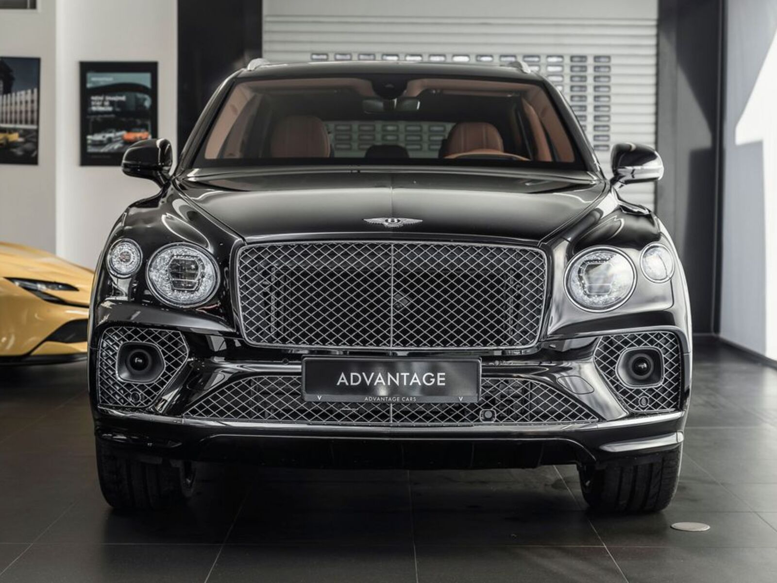 Bentley Bentayga 2
