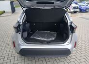 Toyota Yaris Cross 13