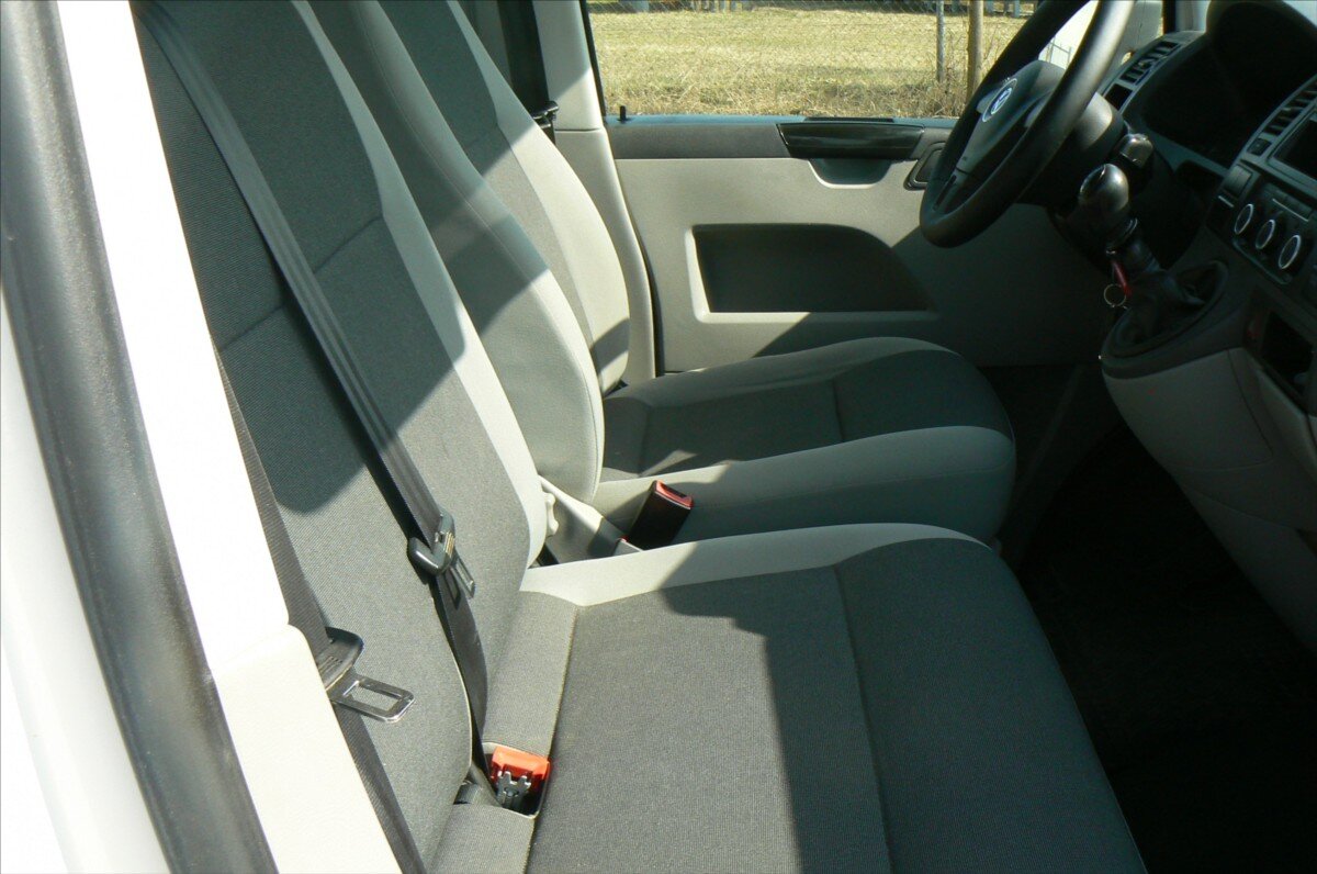 Volkswagen Transporter Sklápěč 2,0 l 103 kw