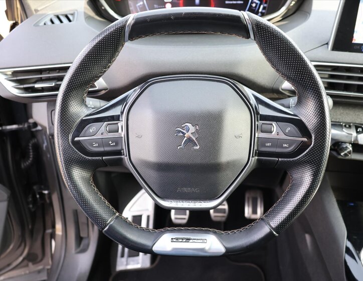 Peugeot 5008 SUV / Terénní 1,2 l 96 kw