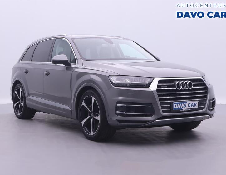 Audi Q7 1