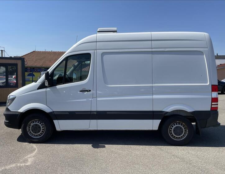 Mercedes-Benz Sprinter 11