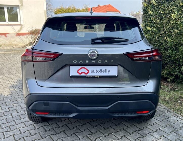 Nissan Qashqai SUV / Terénní 1,3 l 116 kw