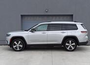 Jeep Grand Cherokee 8