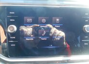 Volkswagen T-Roc SUV / Terénní 1,5 l 110 kw