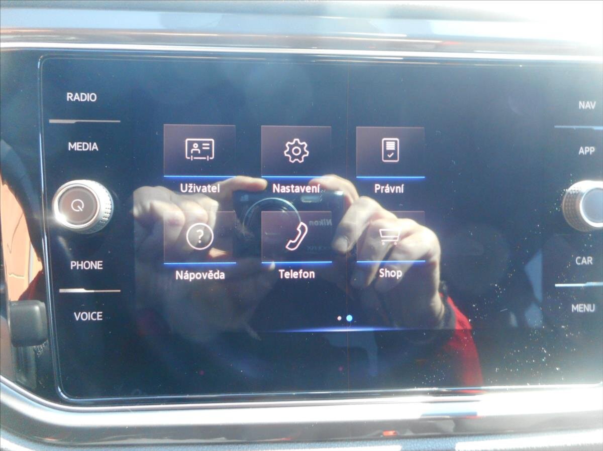 Volkswagen T-Roc SUV / Terénní 1,5 l 110 kw