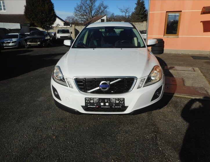 Volvo XC60 SUV / Terénní 2,4 l 120 kw