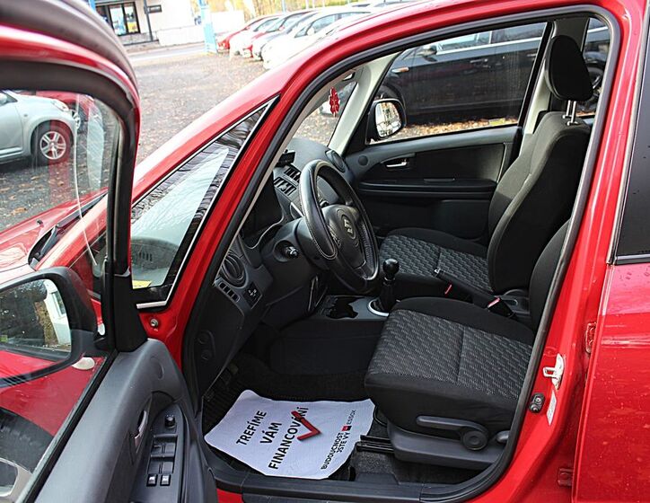 Suzuki SX4 9